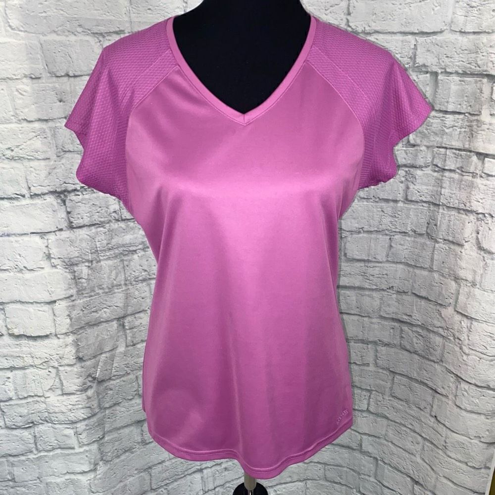 Reebok dri fit short sleeve v-neck top purple size L